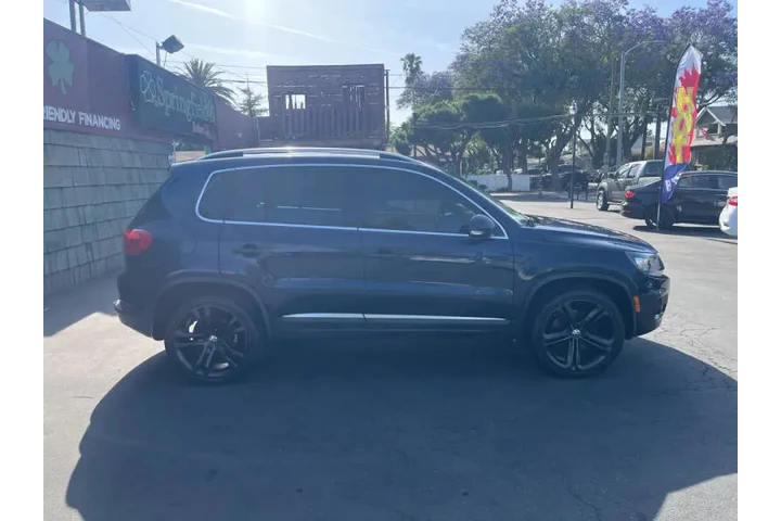 $7995 : 2012 Tiguan S 4Motion image 5