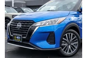 $20890 : Nissan Kicks 2024 SV 4dr Cro thumbnail