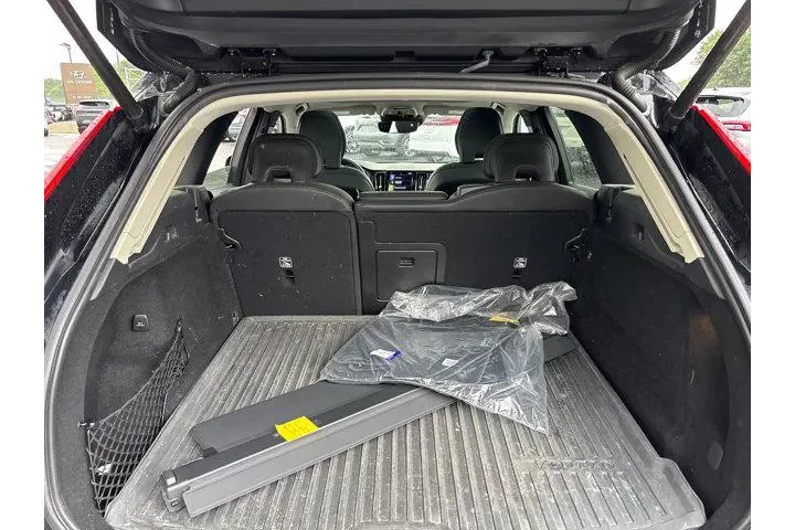 $25985 : Volvo XC60 2021 AWD T5 Inscr image 5