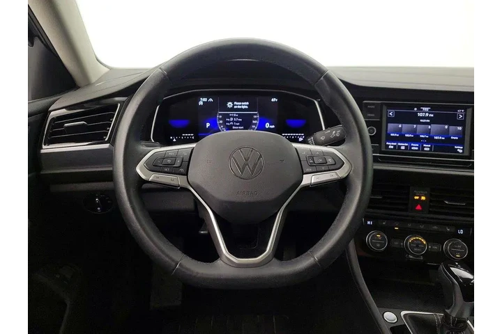 $18998 : Volkswagen Jetta 2024 SE 4dr image 10