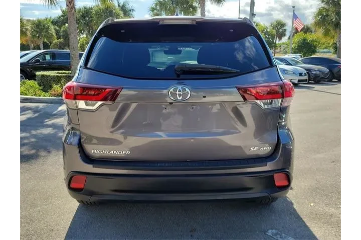 $21990 : Toyota Highlander 2019 AWD S image 5