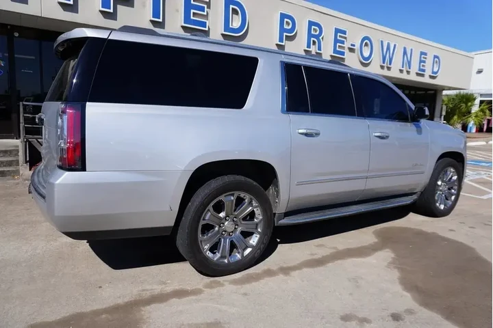 $19888 : GMC Yukon XL 2016 4x2 Denali image 6