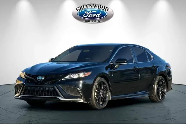 $26491 : Toyota Camry Hybrid 2022 XSE image 8