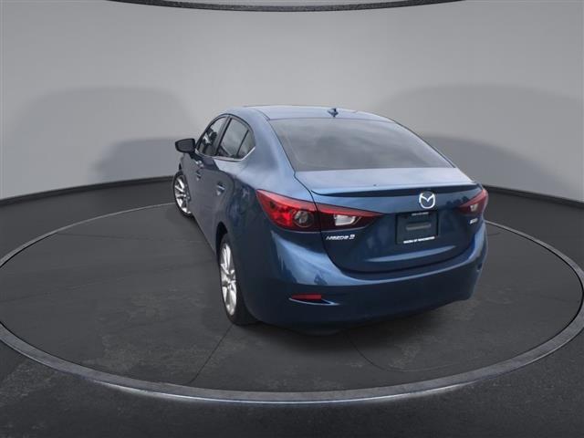 $11000 : PRE-OWNED 2017 MAZDA3 4-DOOR image 7