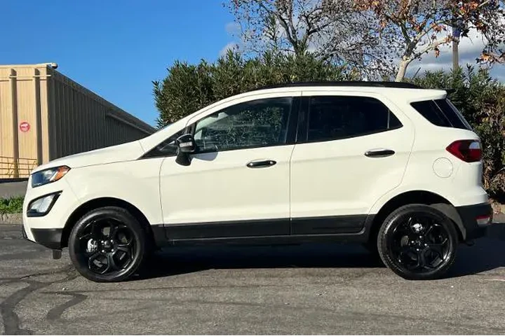 $13665 : Ford EcoSport 2021 AWD SES 4 image 5