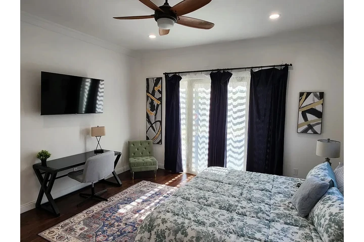 $2350 : 3-bedroom house image 5