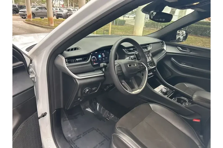 $22247 : Jeep Grand Cherokee L 2023 4 image 6