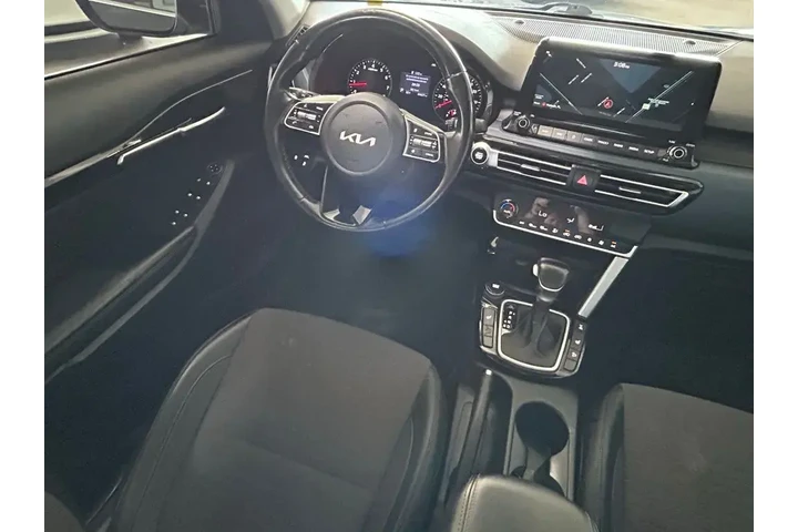 $17367 : Kia Seltos 2022 AWD S 4dr SU image 6