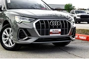 $27997 : Audi Q3 2022 AWD quattro S l thumbnail