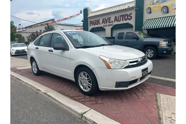 $4995 : 2010 Focus SE image 2