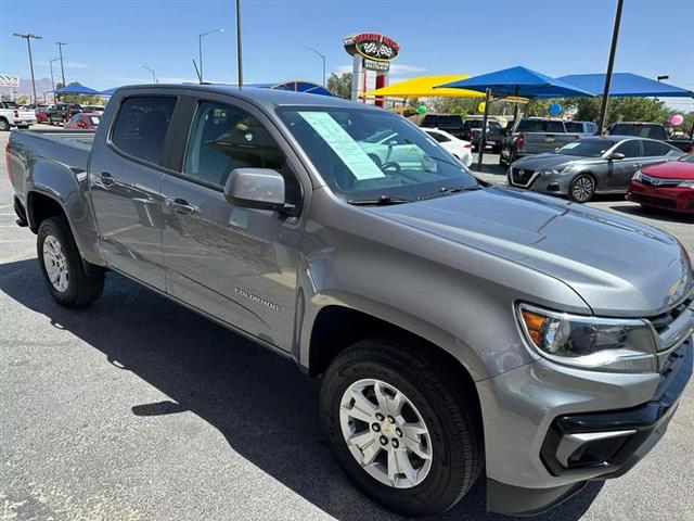 $29995 : Pre-Owned 2022 Colorado Crew image 4