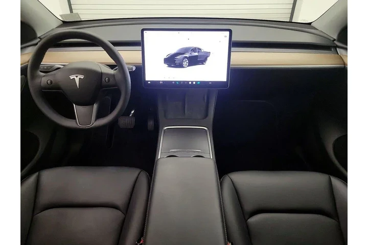 $34998 : Tesla Model Y 2024 AWD Long image 9