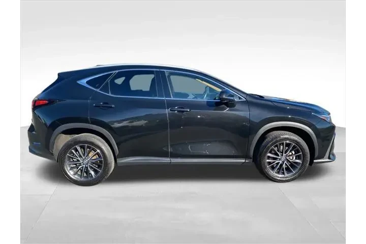 $39053 : Lexus NX 350 2024 AWD 4dr Cr image 2