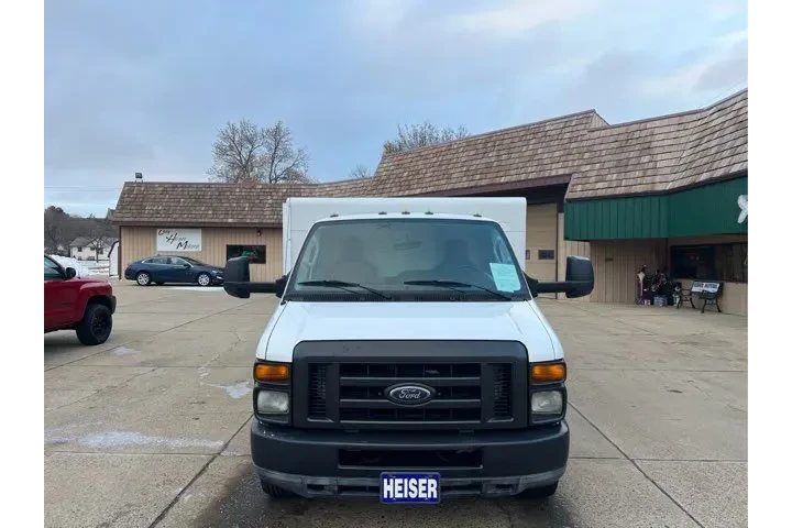 $7500 : 2010 E-450 | Dickinson ND | H image 3