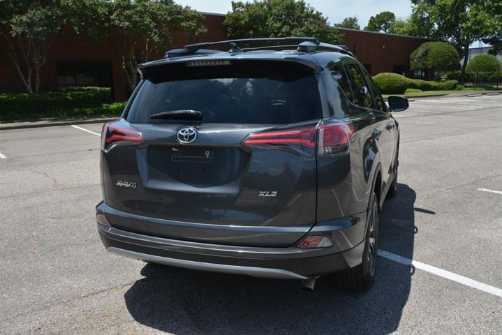 2018 RAV4 XLE image 7