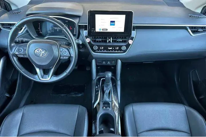 $23903 : Toyota Corolla Cross 2024 AW image 5