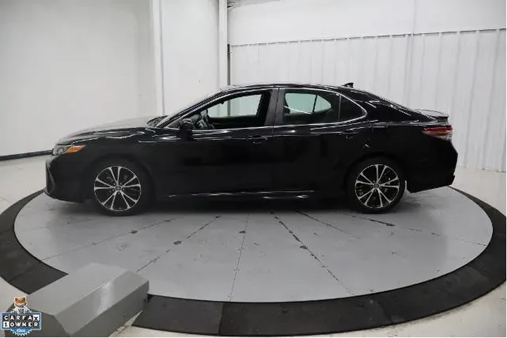 $21995 : Toyota Camry 2019 SE 4dr Sed image 7