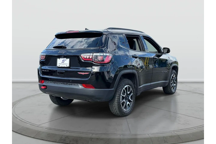 $22358 : Jeep Compass 2024 4x4 Trailh image 8