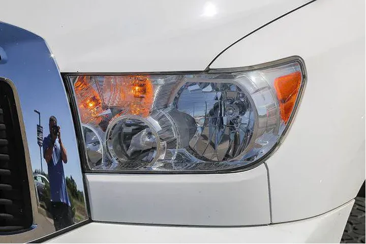 $24991 : Toyota Tundra 2013 4x4 Limit image 8