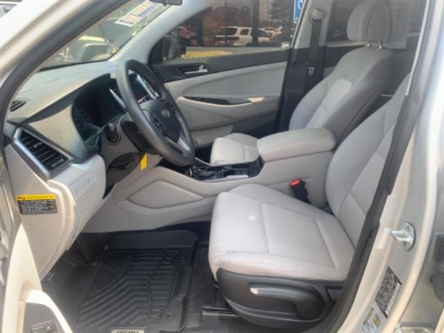 2018 Tucson image 10