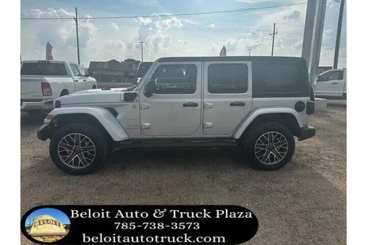 $39187 : Jeep Wrangler 2023 4x4 High image 3