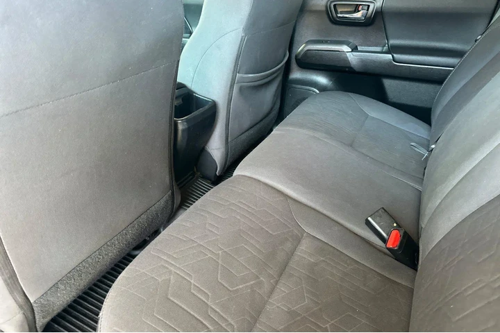 $31900 : Toyota Tacoma 2017 4x4 TRD O image 7