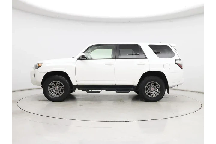 $30998 : Toyota 4Runner 2019 4x4 SR5 image 3