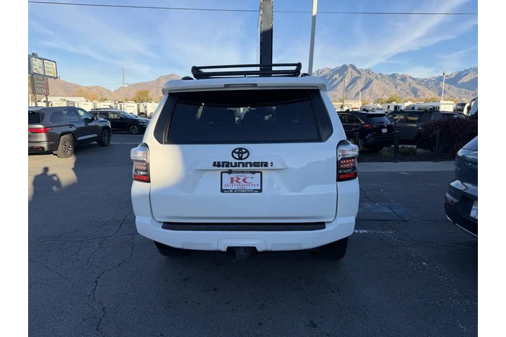 $38710 : 2020 4Runner SR5 Premium image 5