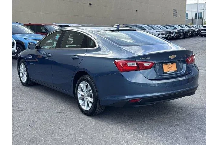 $19800 : Chevrolet Malibu 2025 LT 4dr image 5