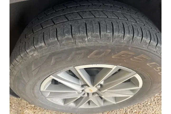 $26171 : Chevrolet Traverse 2023 LT C image 2