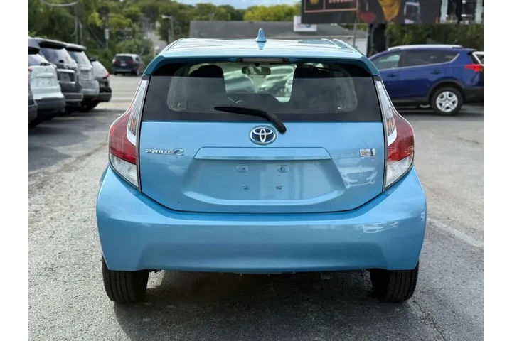 $10995 : 2016 Prius c One image 10
