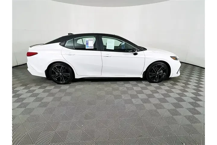 $35900 : Toyota Camry 2025 SE 4dr Sed image 8