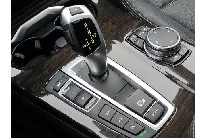 $18858 : BMW X3 2016 AWD xDrive28i 4d image 10