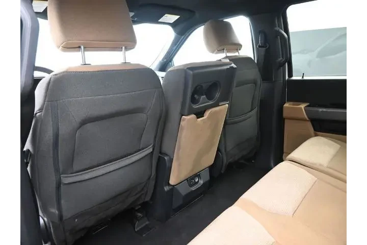 $31607 : Ford F-150 2023 4x2 XLT 4dr image 2