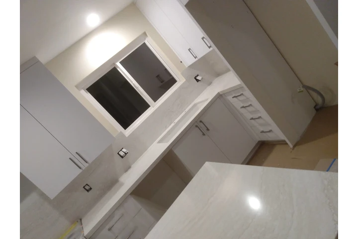 Coninas banos quartz image 6