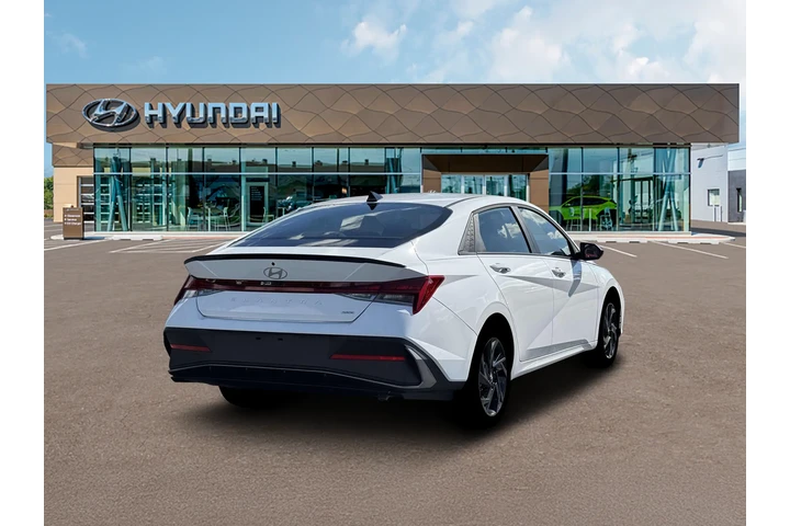 $27920 : Hyundai ELANTRA Hybrid 2026 image 7