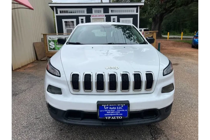 $8999 : 2017 Cherokee Sport image 4
