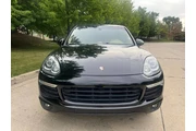 $15997 : 2016 Cayenne thumbnail