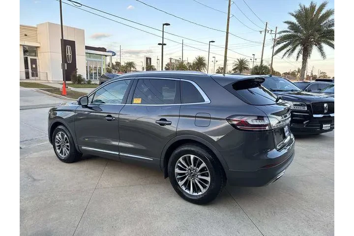 $22880 : Lincoln Nautilus 2020 4dr St image 6