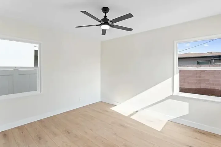 $2550 : Beautifully Renovated Home image 1