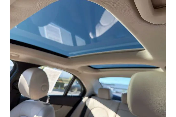 $21990 : Mercedes-Benz C-Class 2020 C image 7