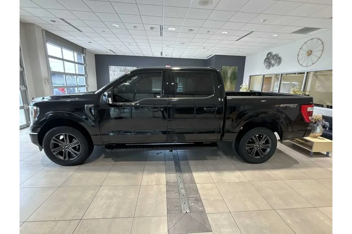 $39986 : Ford F-150 2021 4x4 Lariat 4 image 6