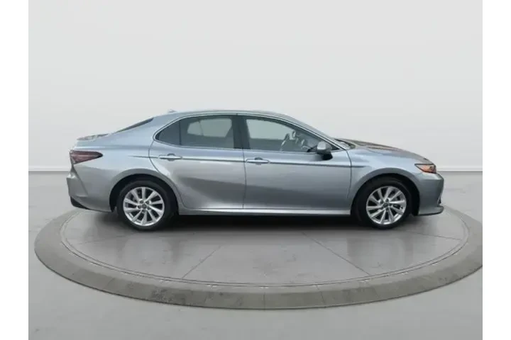 $22495 : Toyota Camry 2023 LE 4dr Sed image 4