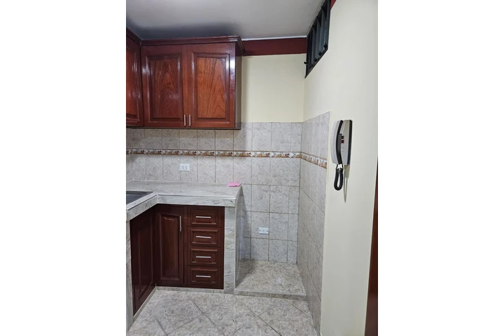 $1800 : 3 dorm 2 baños por Salamanca A image 5
