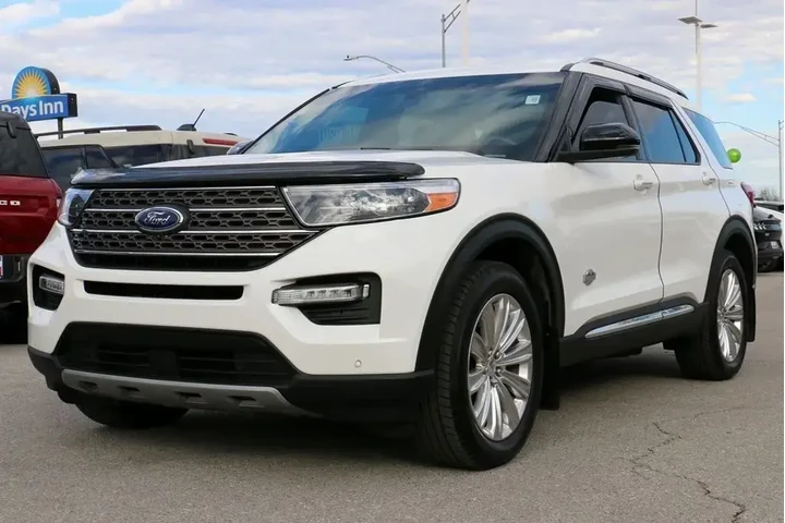 $29900 : Ford Explorer 2022 AWD King image 1