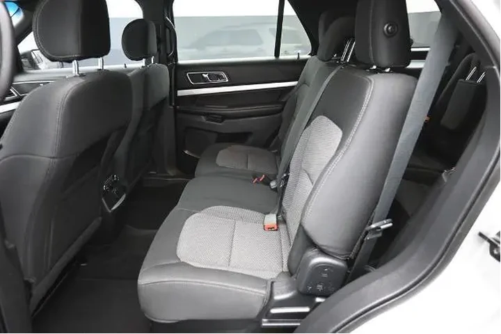 $13491 : Ford Explorer 2017 XLT 4dr S image 7