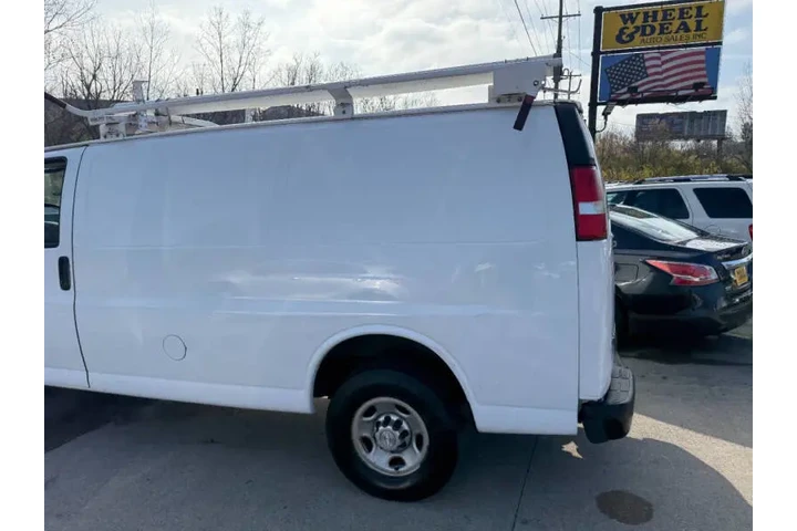 $11750 : 2017 Express 2500 image 8