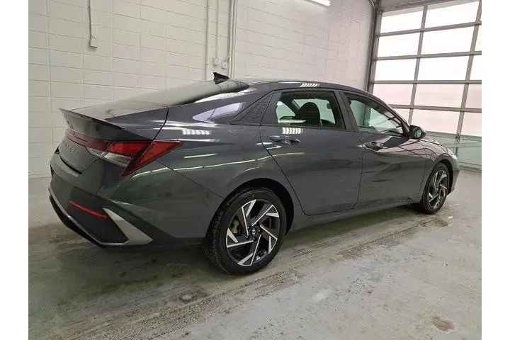 $22900 : Hyundai ELANTRA 2025 SEL Spo image 6