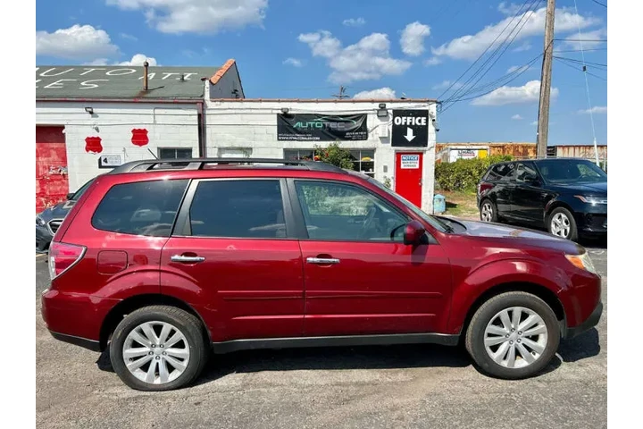 $10300 : 2012 Forester 2.5X Limited image 5