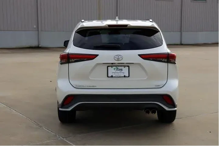 $27811 : Toyota Highlander 2021 XSE 4 image 7